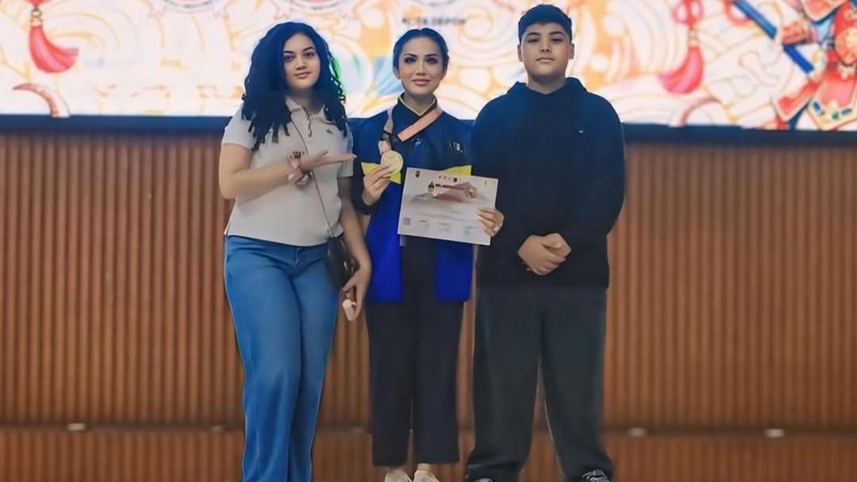 6 Potret Kris Dayanti Ikuti Kejuaraan Wushu Nasional Open, Raih Emas Lewat Aksi Memukau