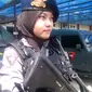 Bripda Adri Chroin Ade Oktami, sniper cantik dari Brimob Yogyakarta. (Liputan6.com/Fathi Mahmud)