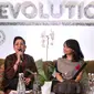 Ketua Dekranasda Bali Putri Suastini Koster (kiri) dan Koordinator Keberlanjutan PT HM Sampoerna Annisa Sekaringtias saat talk show Circular Revolution di Bali, Senin (22/7/2019). Sampoerna berkolaborasi dengan LSM BEDO melakukan sosialisasi gerakan sosial #SayaAjaBisa. (Liputan6.com/HO/Ading)