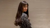 Aurelie Moeremans dan Sejumlah Selebriti Tanah Air Tampil J&amp;T Fashion Week