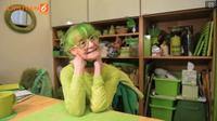 Lebih dari 20 tahun, Elizabeth Sweetheart bergaya serba hijau 