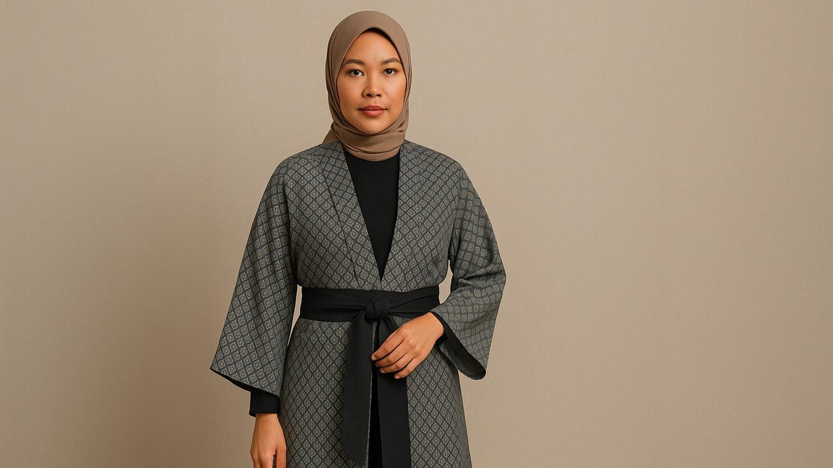 10 Model Gamis Batik Elegan di Tahun 2025: Mana yang Bikin Tampak Lebih Muda, Tinggi, dan Segar?
