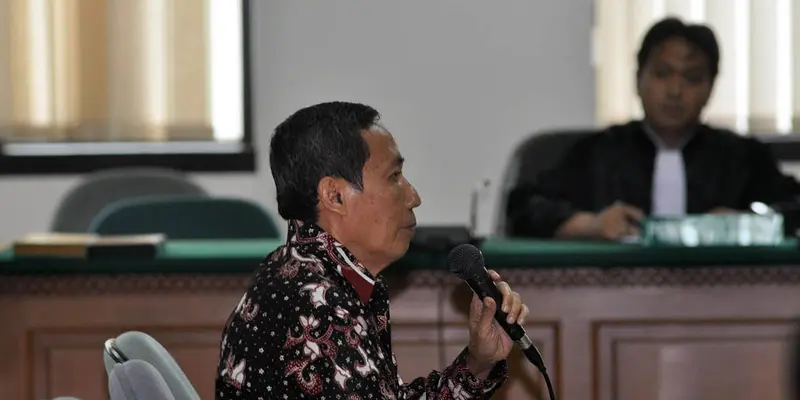 Mantan Wakil Rektor UI Divonis 2,5 Tahun Bui