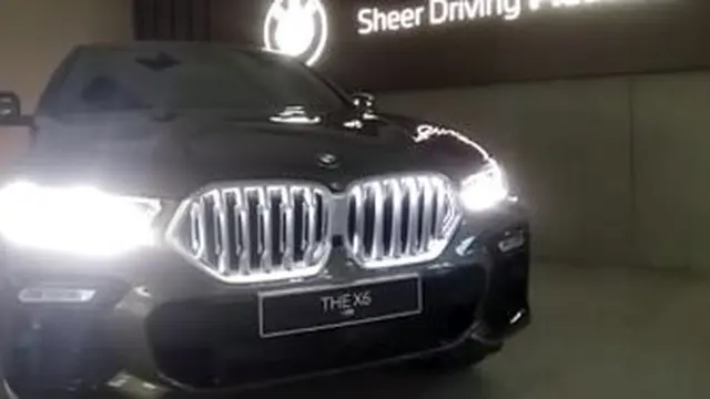 Grille BMW X6 dilengkapi lampu