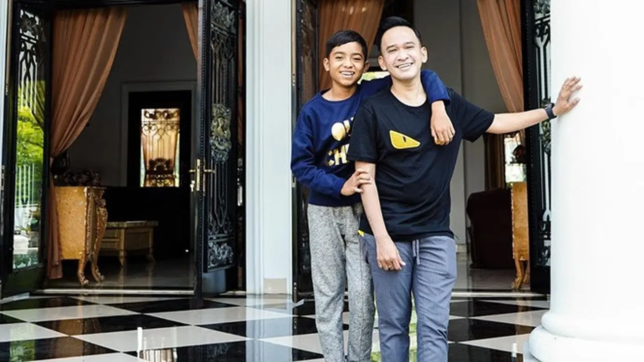 Ruben Onsu Tak Terima Foto Betrand Peto Diedit Berkepala Binatang, Ini 7 Potret Kedekatannya