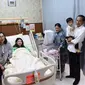Presiden Joko Widodo (Jokowi) menggendong cucu keduanya, Jan Ethes (Dok.Instagram/@jokowi/https://www.instagram.com/p/B46O7TNB1md/Komarudin)