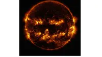 NASA mengunggah foto Matahari yang mirip Labu Halloween (Foto: NASA)