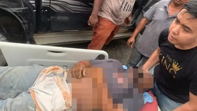 Menggunakan Ponsel Saat Badai, Pria Ini Meninggal Tersambar Petir