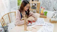 Deretan Hobi Unik Anak Muda yang Bikin Hidup Makin Produktif