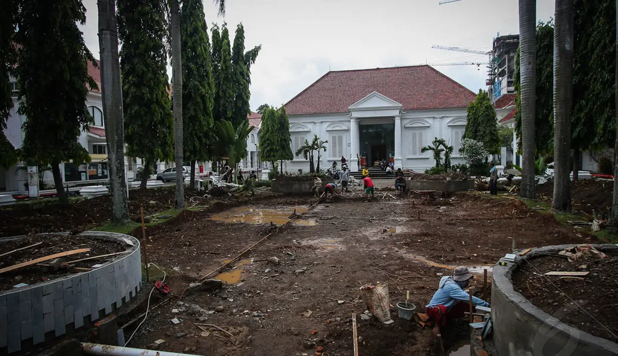 Selama bulan November 2014, kegiatan seni di Galeri Nasional ditutup hingga revitalisasi selesai, Jakarta, Rabu (12/11/2014). (Liputan6.com/Faizal Fanani)
