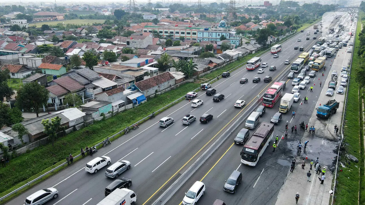 Korlantas Polri telah menyiapkan berbagai evaluasi terhadap pelaksanaan rekayasa lalu lintas contraflow imbas kecelakaan maut di KM 58 Tol Jakarta-Cikampek (Japek).