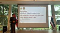 Duta Besar Thailand untuk Indonesia Prapan Disyatat dalam acara peluncuran logo perayaan 75 tahun hubungan diplomatik Indonesia-Thailand di Kementerian Luar Negeri RI, Kamis (30/1/2025). (Liputan6.com/Benedikta Miranti)
