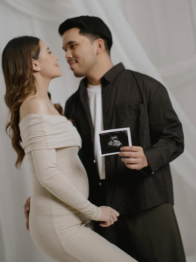 Aaliyah Massaid Hamil, Ini 6 Potret Pregnancy Reveal di Usia Kandungan 4 Bulan