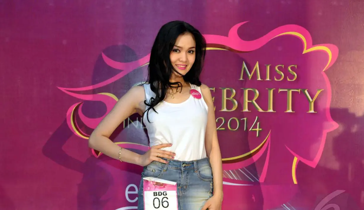 Peserta dengan nomor urut 6 berhasil masuk 10 besar Miss Celebrity 2014 asal Bandung, Bandung, Minggu (28/9/2014) (Liputan6.com/Panji Diksana) 