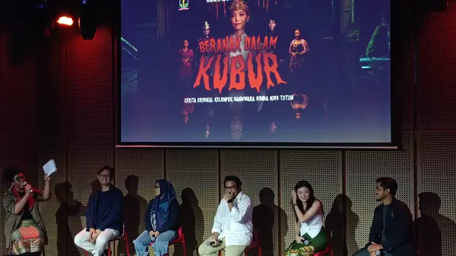 Tim Produksi dan Pemeran Beranak Dalam Kubur (FIMELA)