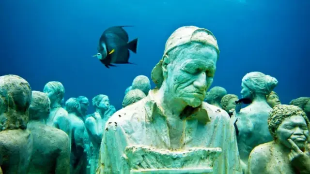 Tak Banyak Orang Tahu, Ini 7 Benda Misterius yang Terdapat di Bawah Laut