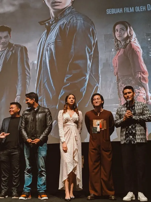 Tetap Profesional, Ini 6 Artis yang Pernah Main Film Bareng Mantan