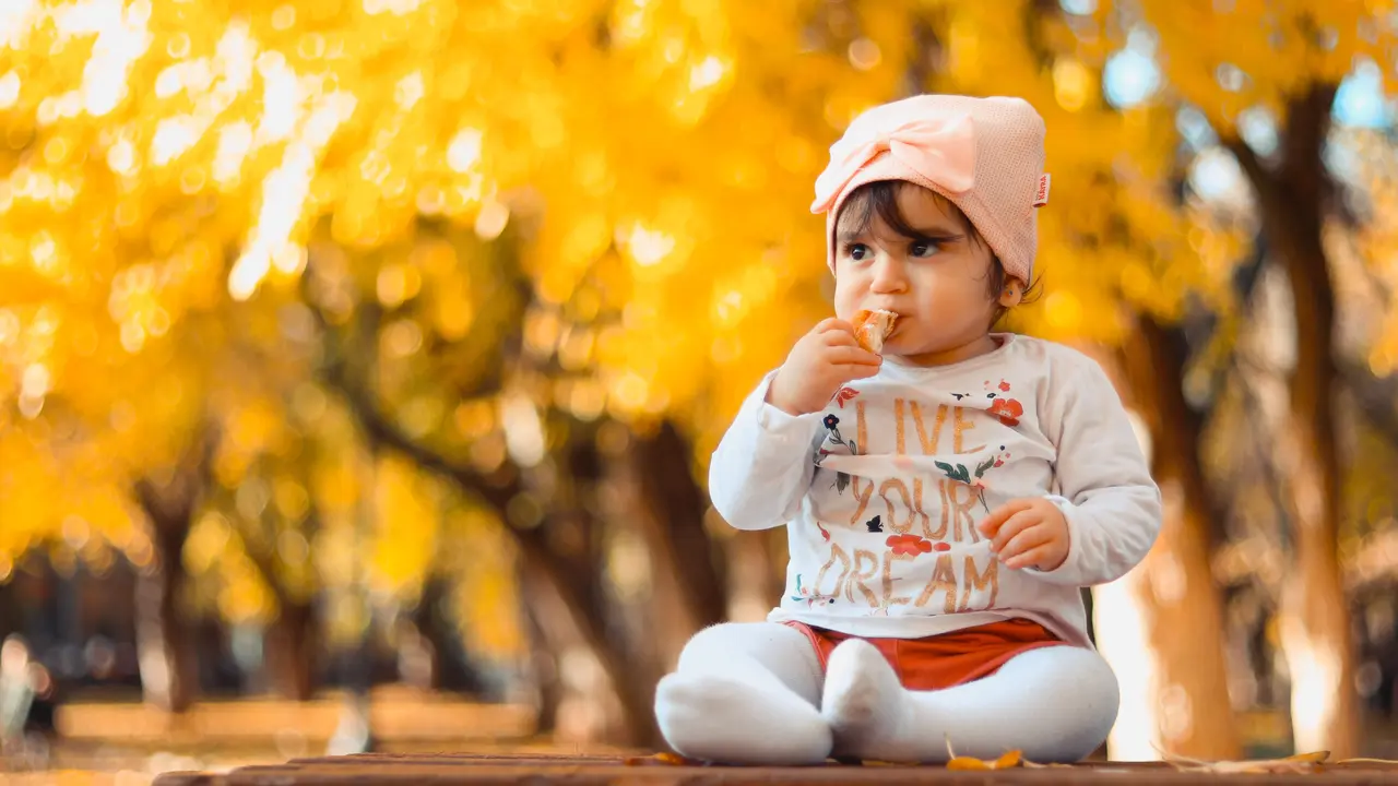 Ide Nama Bayi Lahir Bulan Agustus Perempuan