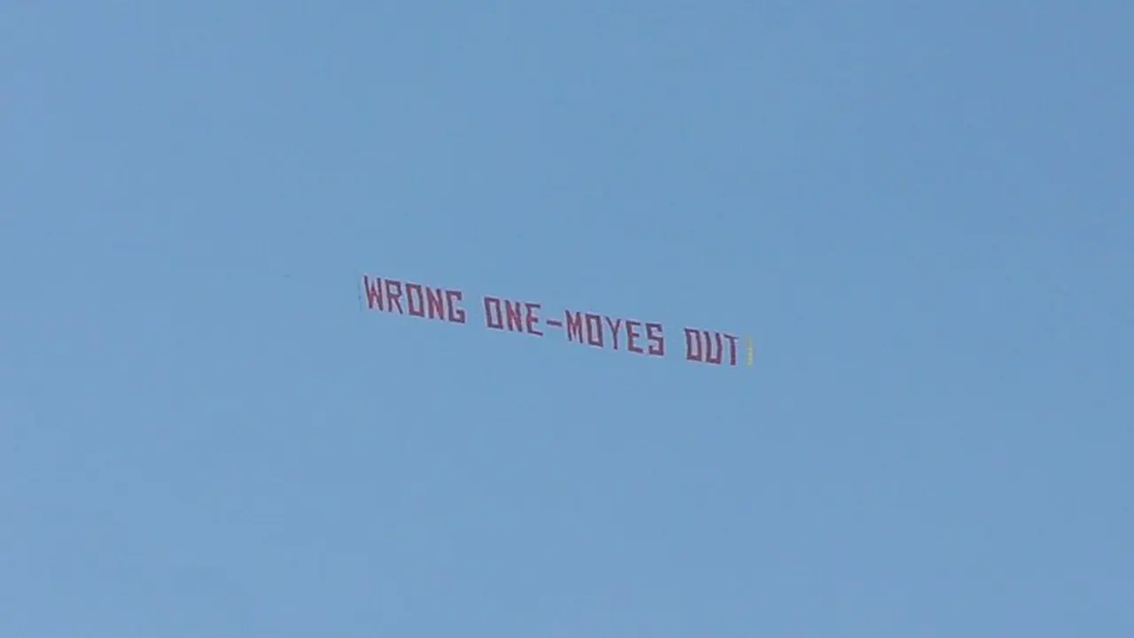Spanduk Moyes