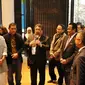 Didi Petet memberikan penjelasan kepada Menteri Perdagangan Rachmat Gobel di paviliun Indonesia saat World Expo Milano.