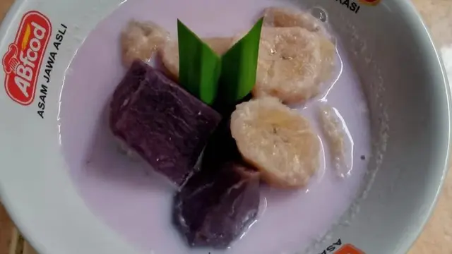 Resep kolak pisang dan ubi ungu tanpa santan. (dok. Cookpad @IniDapuraku)