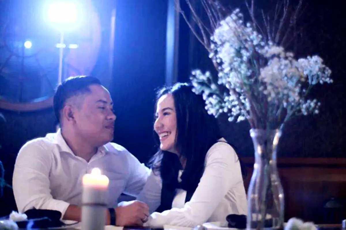 Selena Alesandra dan suami