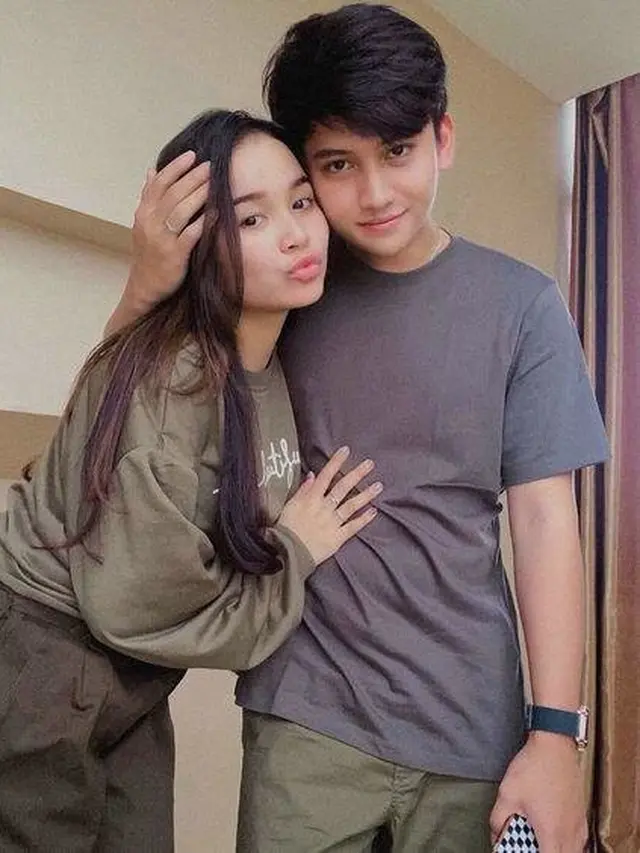 Dilamar Saat Ulang Tahun, Ini 7 Potret Mesra Tasya Rosmala dan Kekasih
