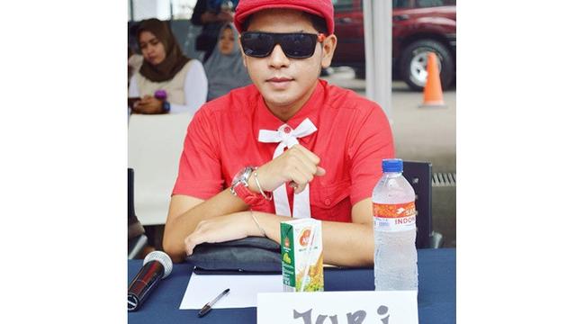 Ingat Veri Juara AFI 1? Ini 6 Potret Terbarunya yang Bikin Pangling