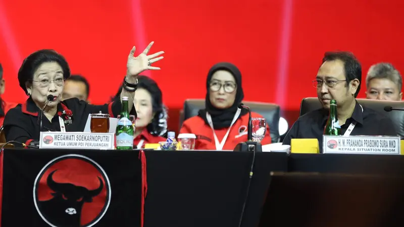 Putra kedua Presiden ke-5 RI yang juga Ketua Umum PDI Perjuangan (PDIP) Megawati Soekarnoputri, M Prananda Prabowo bersyukur pelaksanaan Rapat Kerja Nasional (Rakernas) IV PDIP berjalan dengan baik.