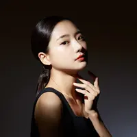 Perempuan berhak bahagia juga./Copyright&nbsp;shutterstock.com/g/K-Angle