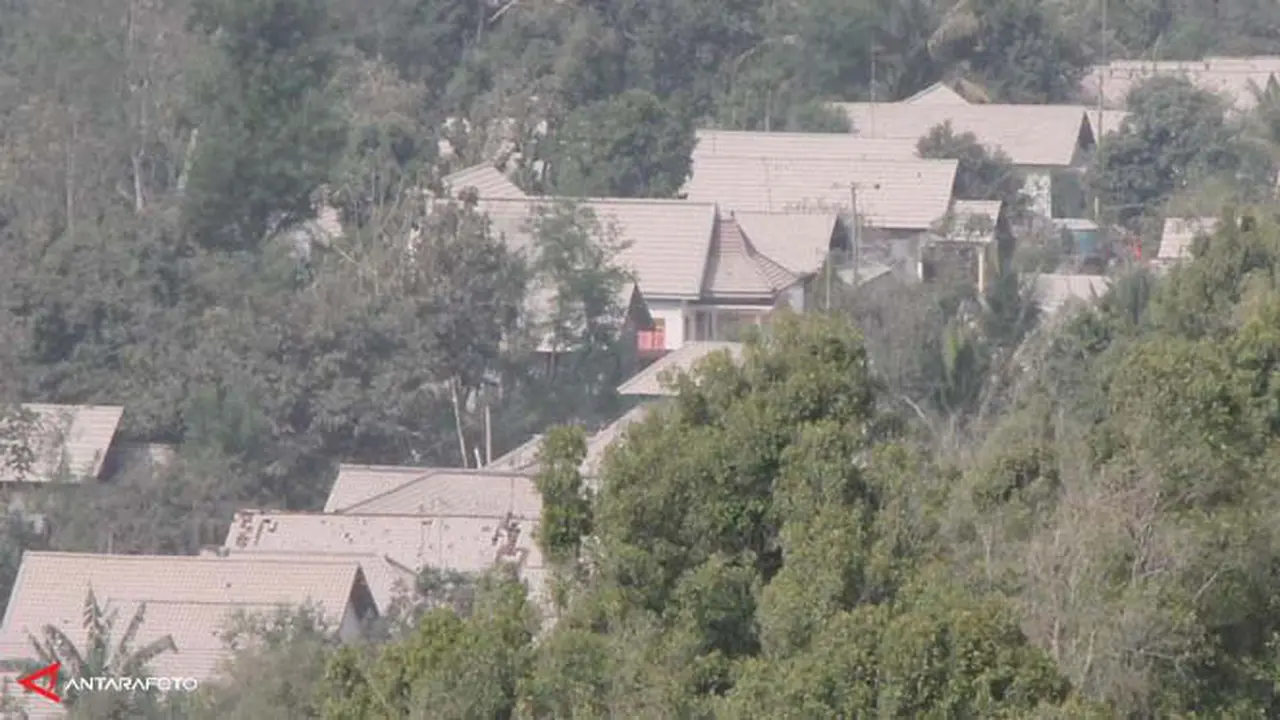 kelud-rumah-warga-150212d.jpg