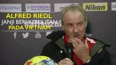 Video preview laga semifinal Piala AFF 2016 antara Timnas Indonesia vs Vietnam dan Myanmar vs Thailand. Alfred Riedl berjanji memberi kesulitan pada Vietnam di laga nanti.