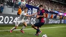 Di menit ke-54, Pau Victor kembali merobek jala gawang Real Madrid dan membawa Barcelona unggul 2-0. (Ira L. Black/Getty Images North America/Getty Images via AFP)