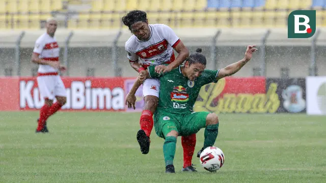 FOTO: PSS Sleman sementara Unggul 1-0 atas Madura United dalam Laga Grup C Piala Menpora 2021