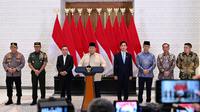 Presiden Prabowo Subianto bersiap bertolak menuju Abu Dhabi, Persatuan Emirat Arab (PEA) pada Rabu, 9 April 2025 untuk memulai rangkaian kunjungannya ke kawasan Timur Tengah. Prabowo akan berkunjung ke lima negara yakni PEA, Turki, Mesir, Qatar, dan Yordania. (Foto: Muchlis Jr - Biro Pers Sekretariat Presiden)