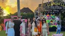 Berikut beberapa potret pesta Lunachella yang digelar pada 30 Agustus 2023 di Bali. Para tamu yang hadir seperti menonton konser musik. [Instagram/ashanty_ash]