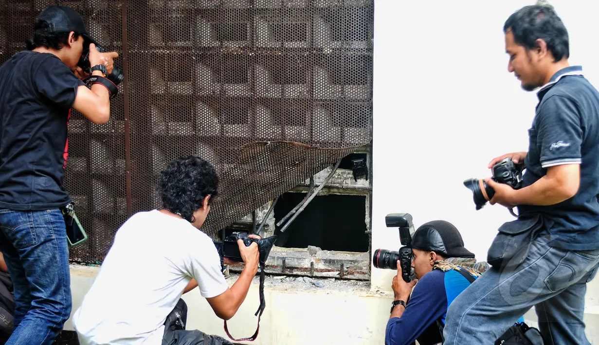 Kondisi tembok sel tahanan BNN yang dijebol para tahanan, Jakarta, Selasa (31/3/2015). Sekitar 10 orang tahanan berhasil meloloskan diri (Liputan6.com/Yoppy Renato)