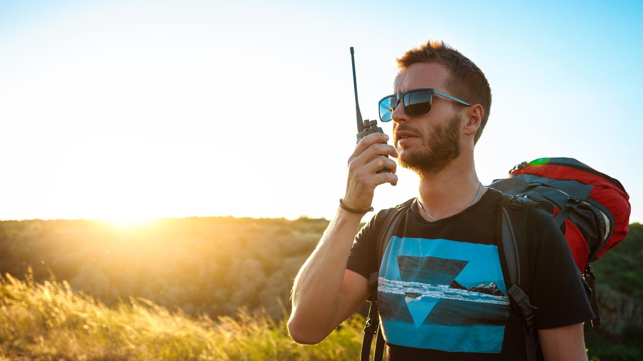 HT adalah Alat Komunikasi Menggunakan Gelombang Radio