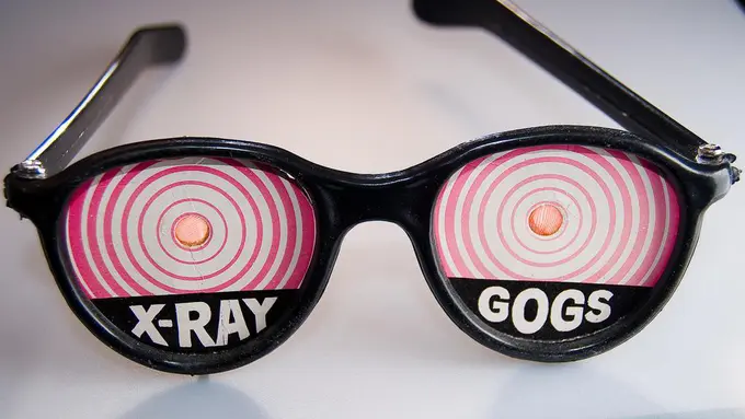 [Bintang] 10 Benda di Olshop Ini Bisa Bikin Kamu Disangka Superhero!