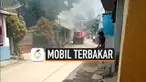 Mobil minibus yang dipakai untuk berjualan tahu bulat terbakar di Kampung Cibadak Kaum, Cibadak, Ciampea, Bogor, Jawa Barat. Peristiwa tersebut terjadi pada Selasa (26/11/2019) siang.