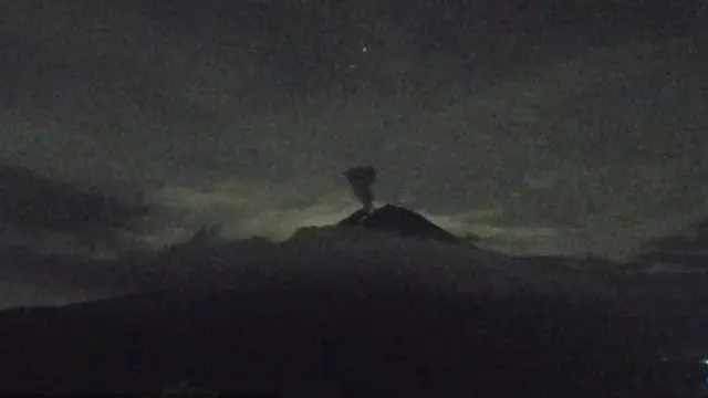 Gunung Semeru erupsi tinggi letusan capai 800 meter (Istimewa)