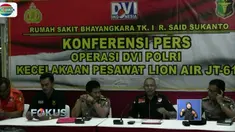 Para keluarga terus memanjatkan doa bagi para korban kecelakaan pesawat Lion Air JT 610.
