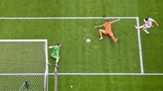 Marcel Sabitzer sukses menjadi pembeda saat Austria menumbangkan Belanda pada pertandingan terakhir grup D Euro 2024. (AFP/Christophe Simon)