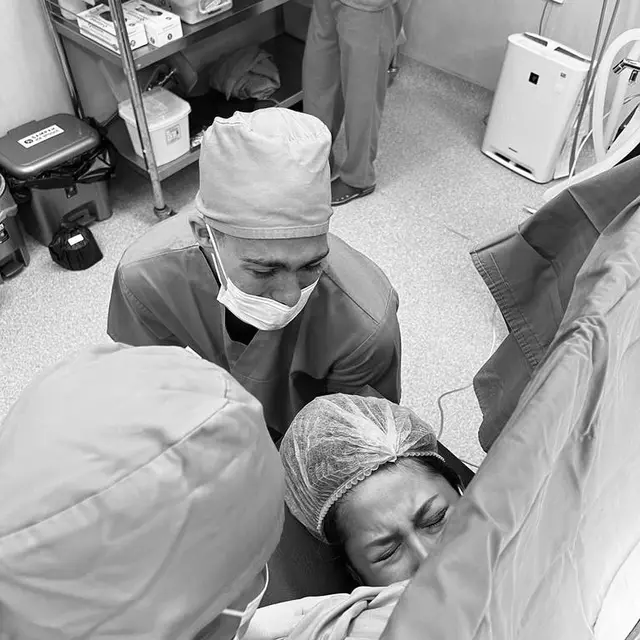 Anak pertama Jennifer Coppen telah lahir. (Foto: Instagram/jennifercoppenreal20)