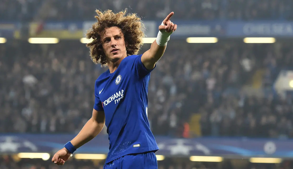 1. David Luiz - Bek asal Brasil ini memutuskan untuk bergabung dengan Arsenal dari Chelsea pada musim 2019 ini. David Luiz dimahar sebesar 20 juta euro. (AFP/Glyn Kirk)