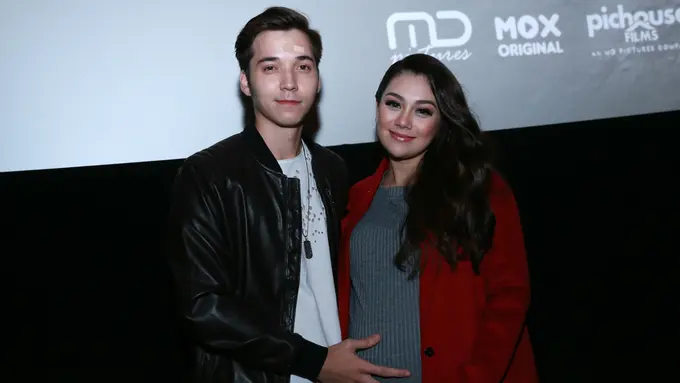 [Bintang] Celine Evangelista dan Stefan William