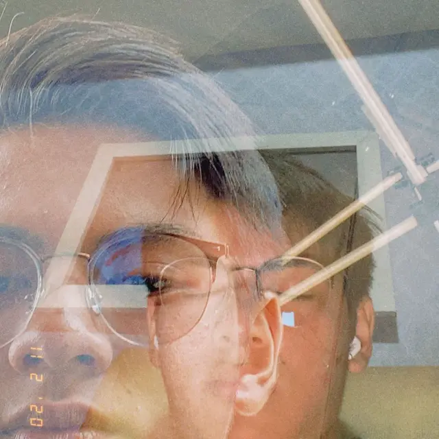Punya Bakat di Bidang Fotografi, 6 Foto Blur Rey Bong Ini Estetik Banget