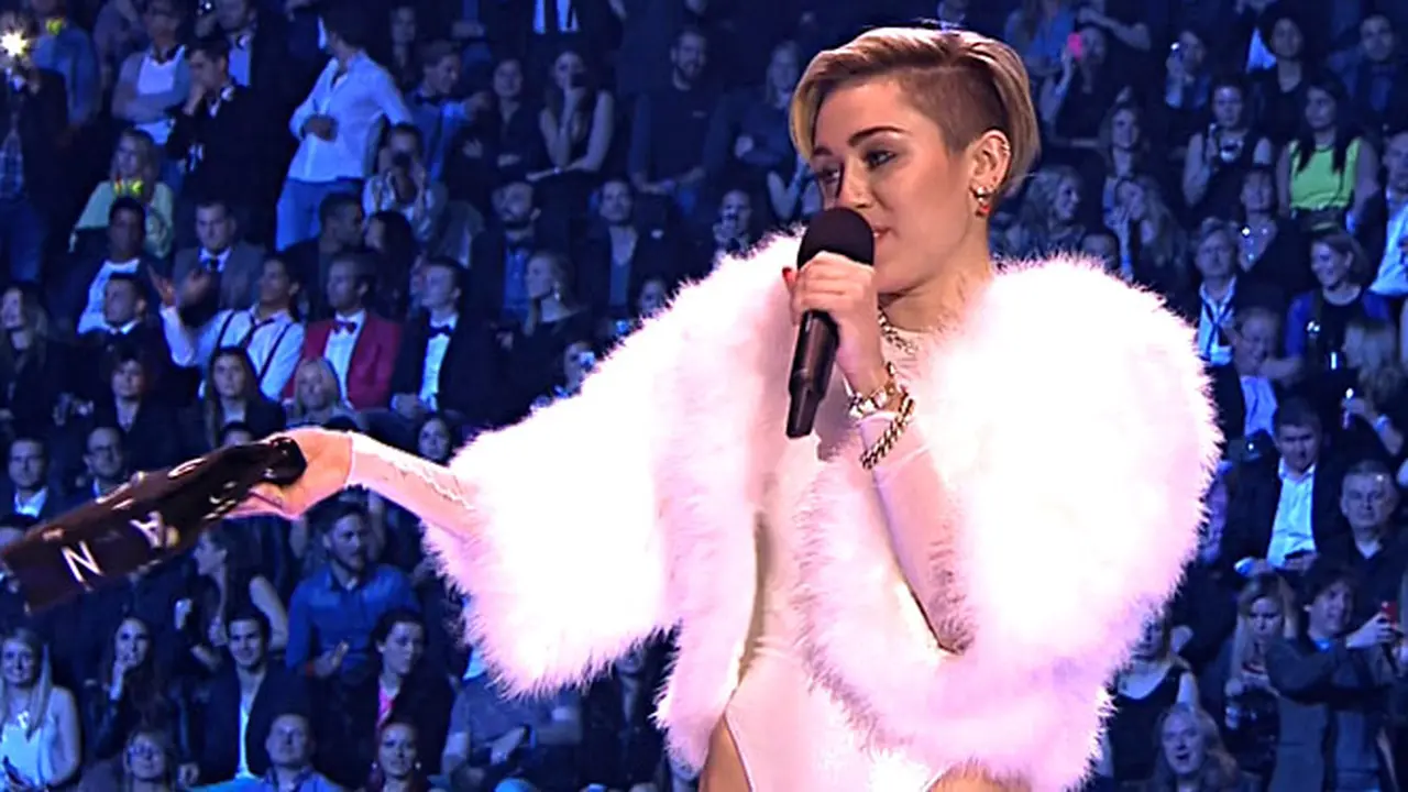 miley-140204b.jpg