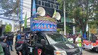 Buruh menggeruduk Kantor BPJS Ketenagakerjaan Cabang Tangerang Cikokol, Kota Tangerang, Selasa (22/2/2022). Mereka memprotes soal kebijakan pencairan JHT.