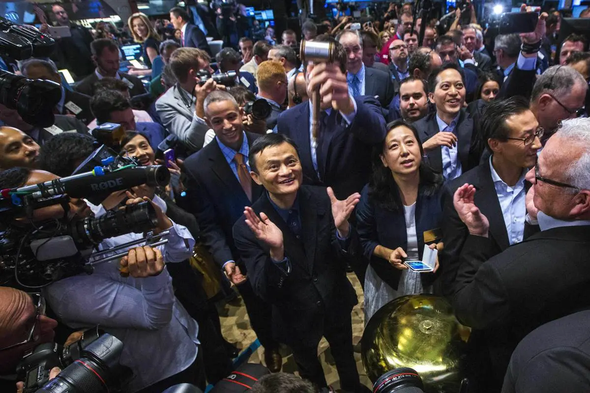 Jack Ma di New York Trade Center | via: nbcnews.com